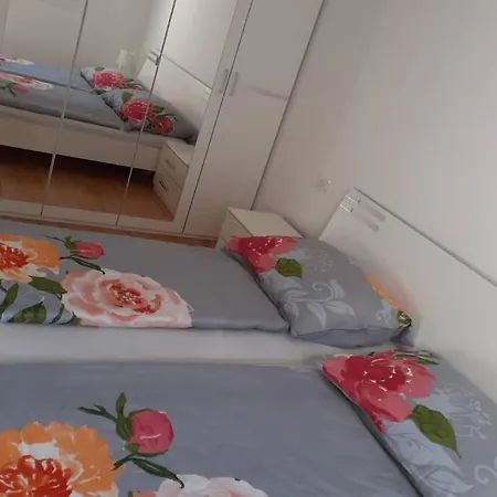 Apartman Seka Apartment *